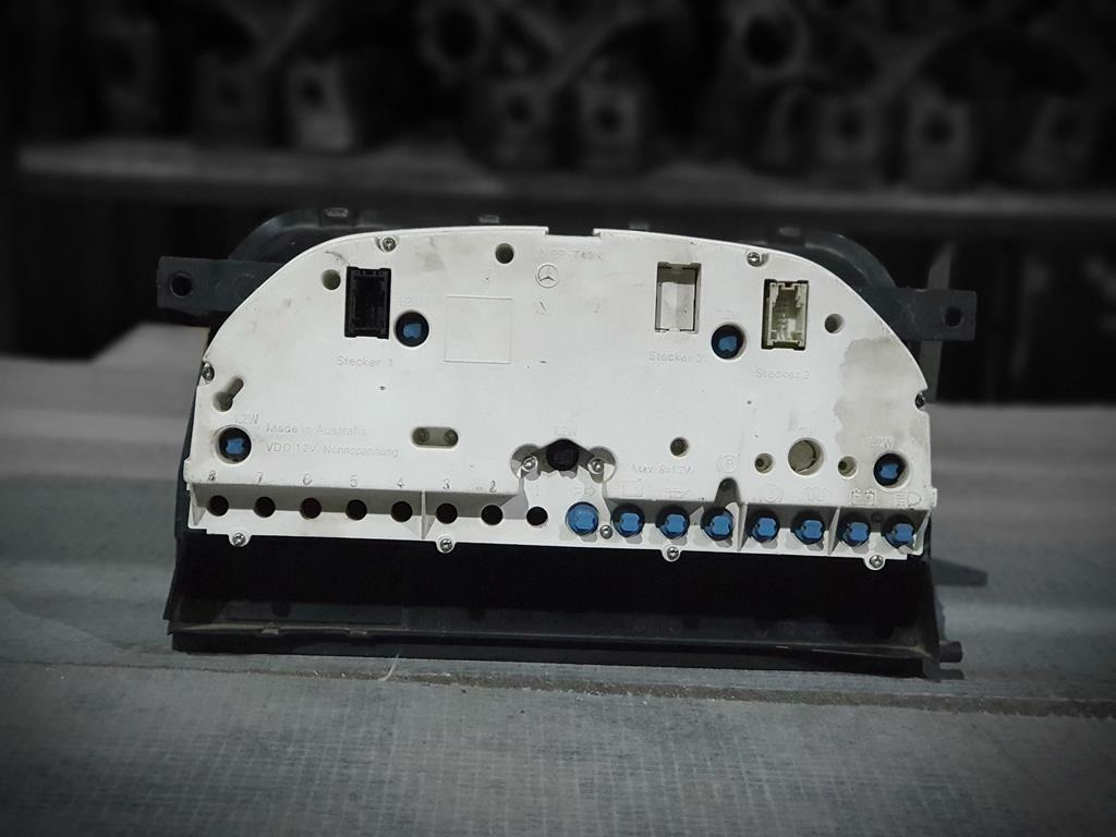 MERCEDES-BENZ SPRINTER 312 - Dashboard for Truck: picture 4 MERCEDES-BENZ SPRINTER 312 - Dashboard for Truck: picture 4