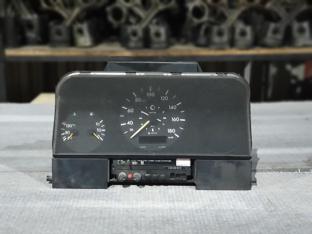 MERCEDES-BENZ SPRINTER 412 - Dashboard for Truck: picture 2 MERCEDES-BENZ SPRINTER 412 - Dashboard for Truck: picture 2