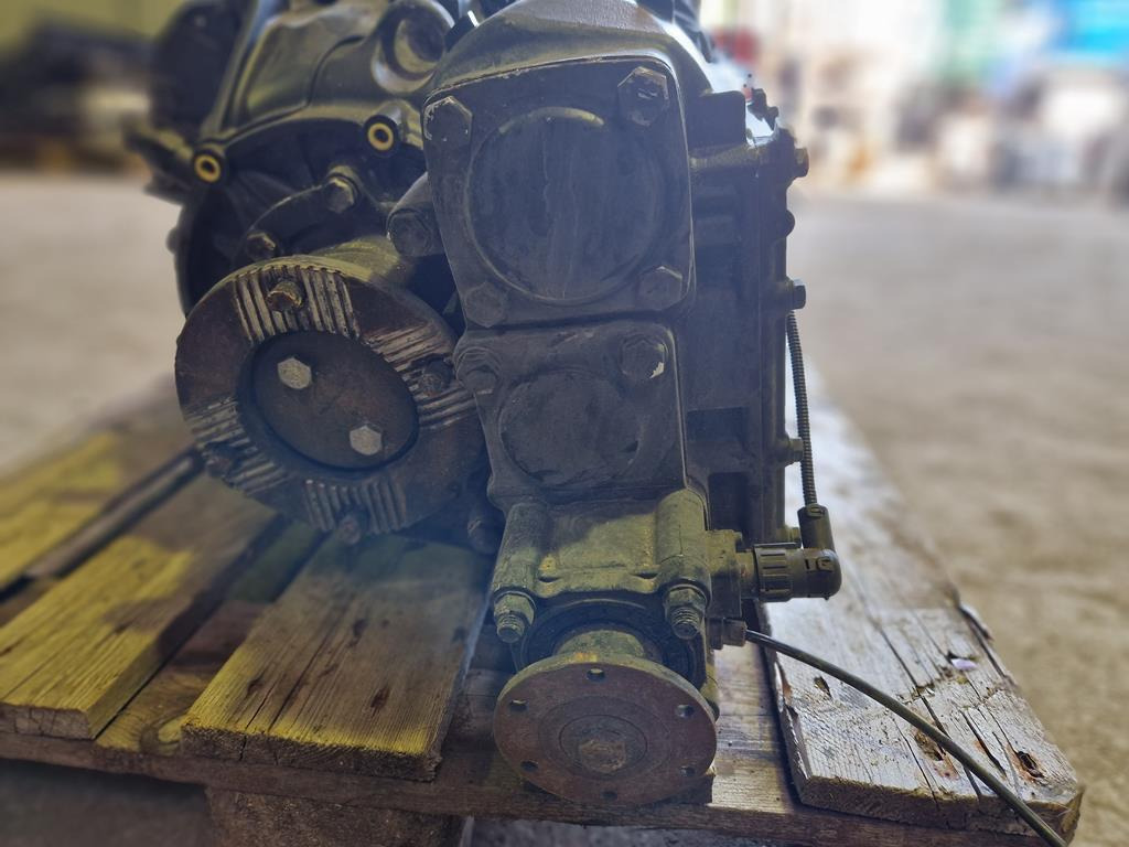 ZF P.T.O ASTRONIC N AS/10 B - 81.38100 - 6806 - Transmission for Truck: picture 1 ZF P.T.O ASTRONIC N AS/10 B - 81.38100 - 6806 - Transmission for Truck: picture 1