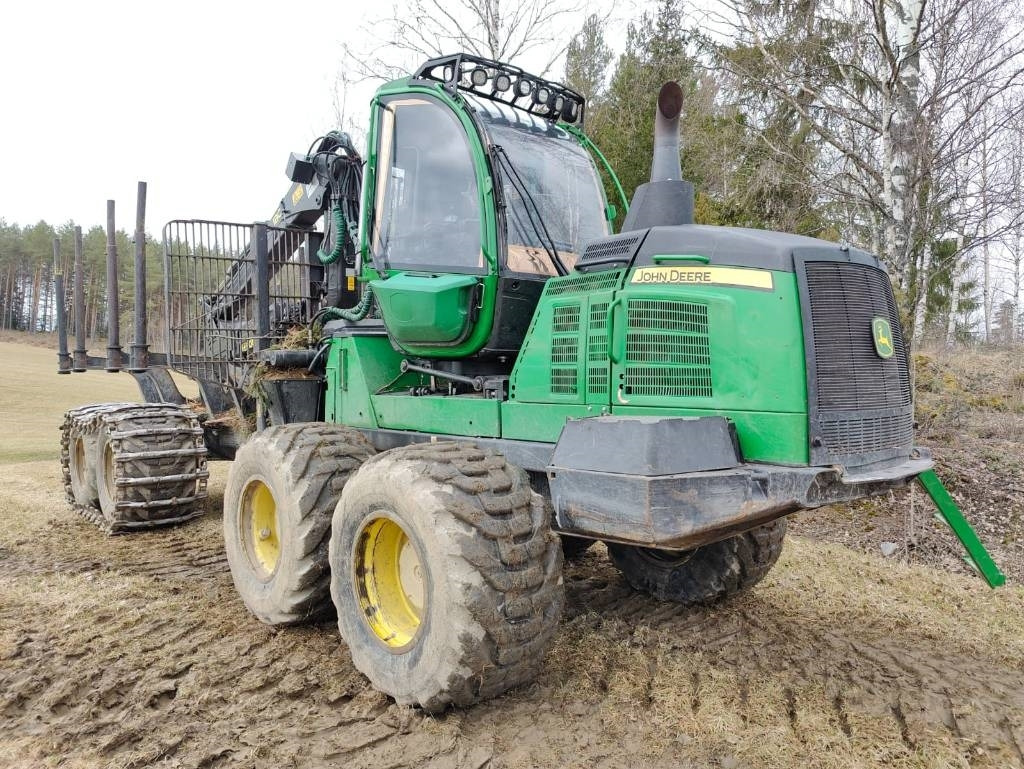 Forwarder John Deere 1210 G: picture 7