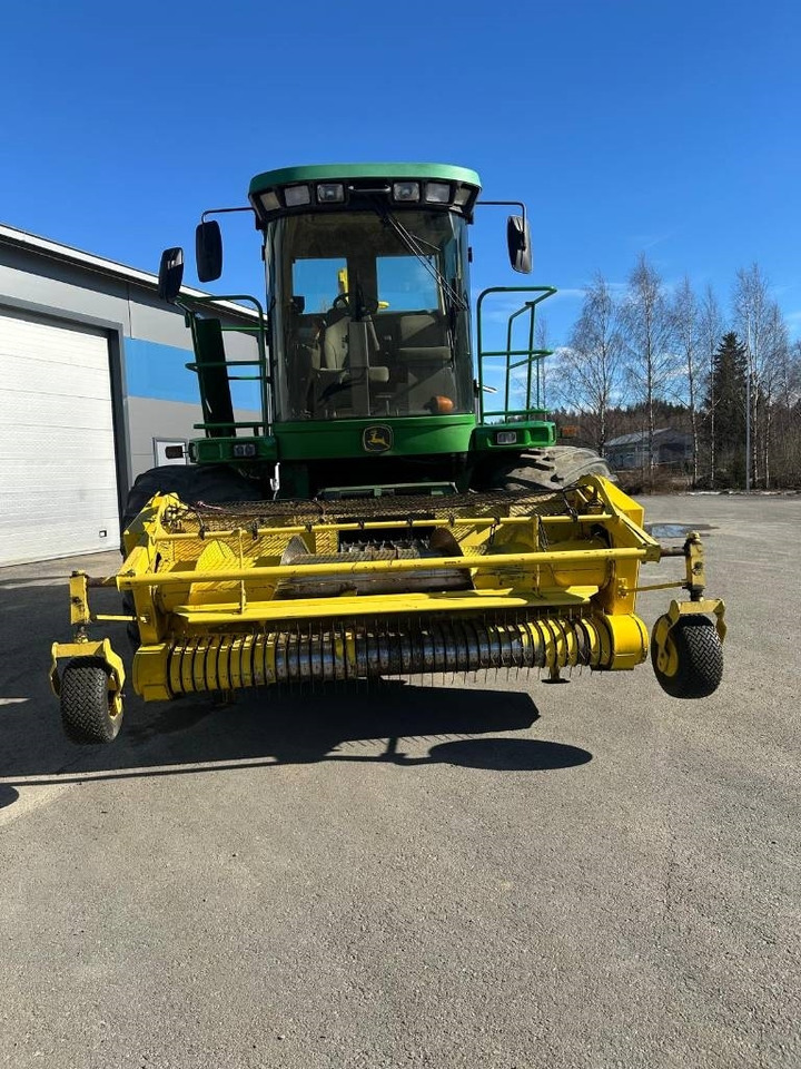 Forage harvester John Deere 7200: picture 7