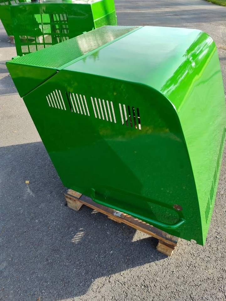 John Deere Hoods For D-serie machines - Hood for Agricultural machinery: picture 2 John Deere Hoods For D-serie machines - Hood for Agricultural machinery: picture 2