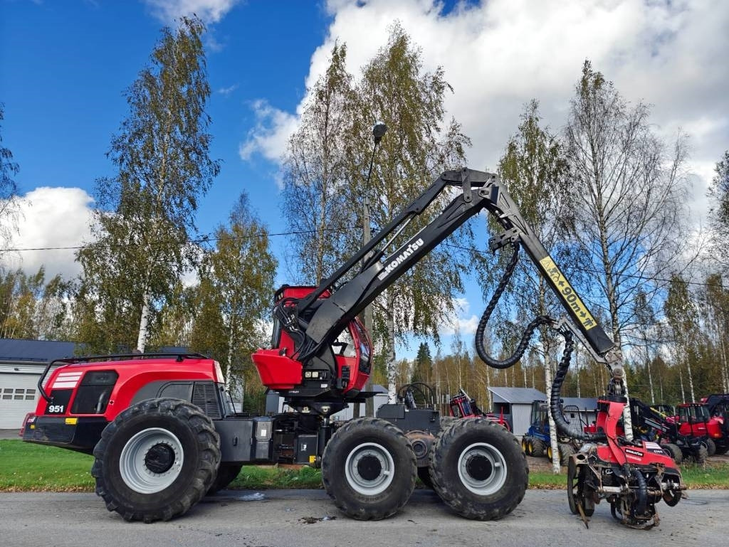 Komatsu 951  - Forestry harvester: picture 5 Komatsu 951  - Forestry harvester: picture 5