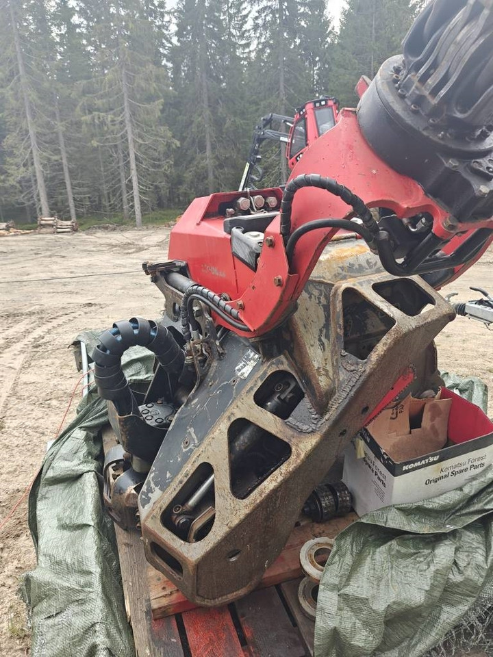 Komatsu C 93 - Felling head: picture 4 Komatsu C 93 - Felling head: picture 4