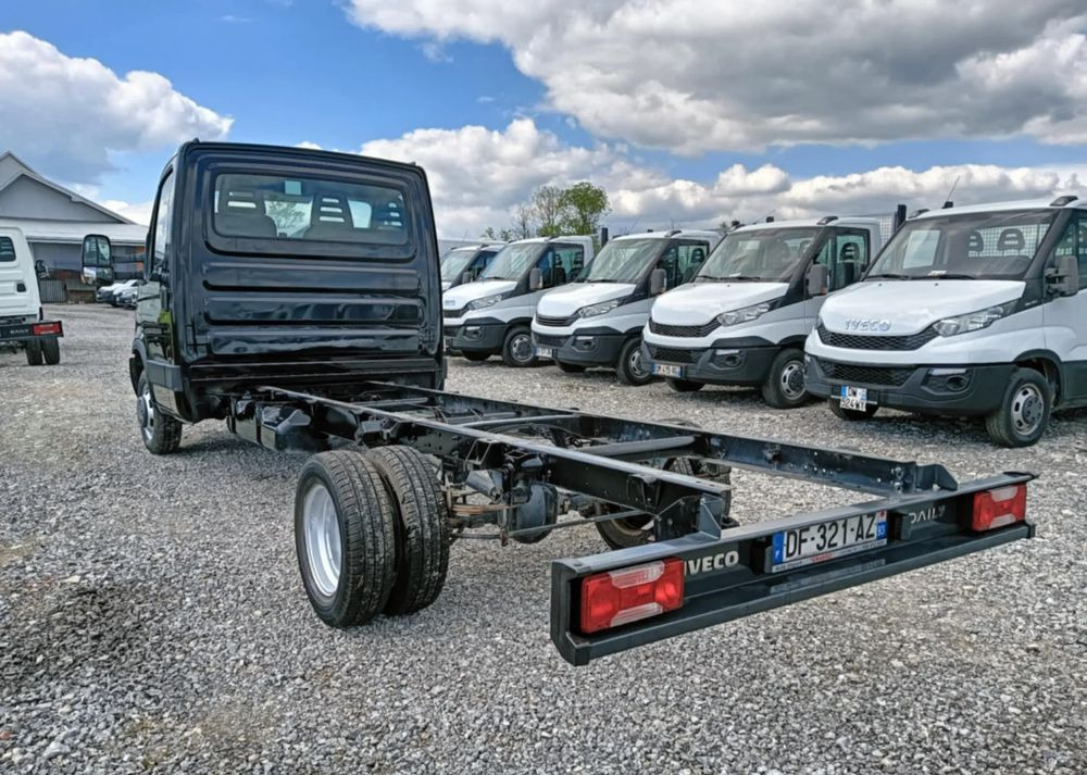 Cab chassis truck Iveco 35C13, 35C12, 35C14, 35C15: picture 11