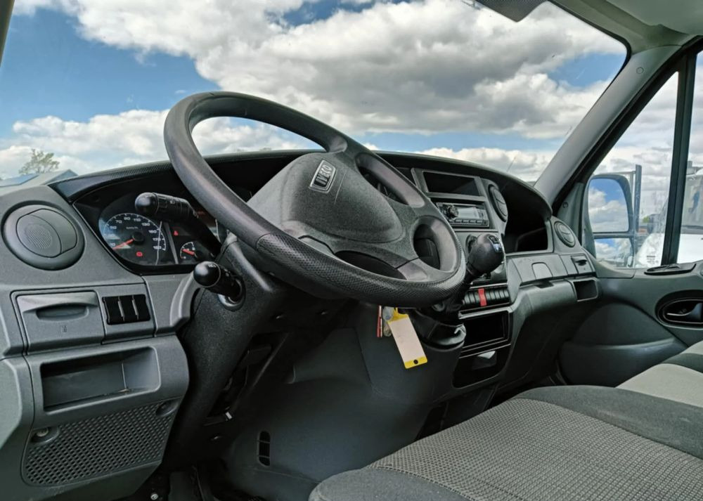 Cab chassis truck Iveco 35C13, 35C12, 35C14, 35C15: picture 13