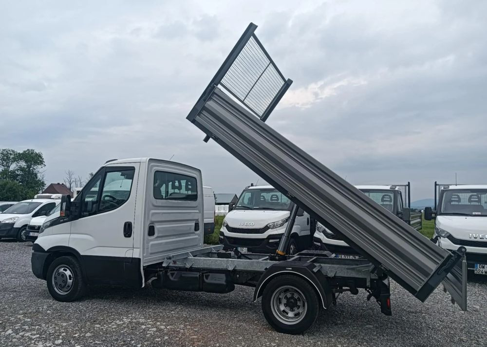 Iveco 35C13, 35C12, 35C14, 35C15 - Tipper van: picture 4 Iveco 35C13, 35C12, 35C14, 35C15 - Tipper van: picture 4