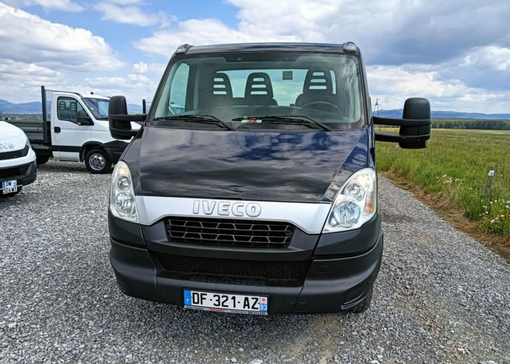 Iveco 35C13, 35C12, 35C14, 35C15 - Cab chassis truck: picture 2 Iveco 35C13, 35C12, 35C14, 35C15 - Cab chassis truck: picture 2