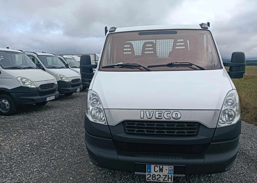 Iveco 35C13, 35C12 - Tipper van: picture 3 Iveco 35C13, 35C12 - Tipper van: picture 3