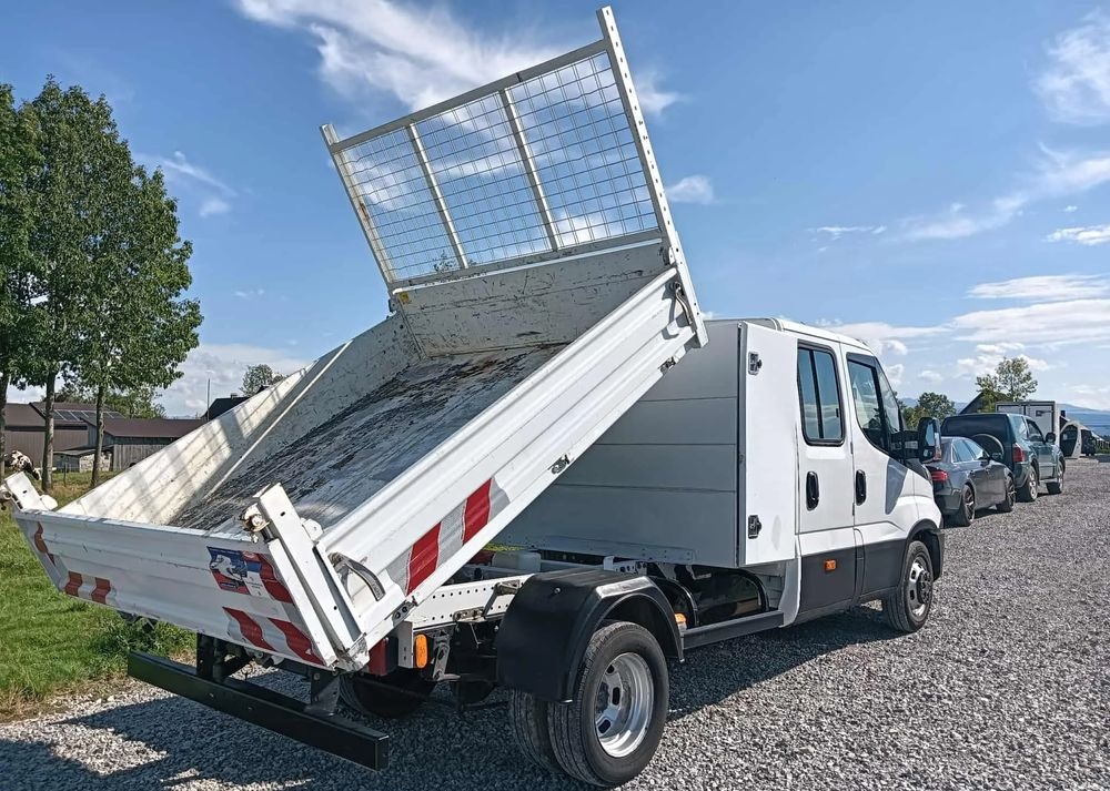 Combi van Iveco DAILY 35C14, 35C13, 35C12: picture 11