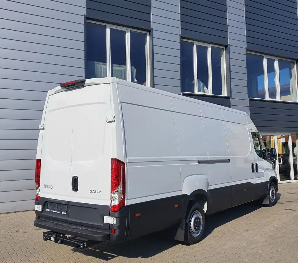 IVECO Daily 35S18 - Panel van: picture 2 IVECO Daily 35S18 - Panel van: picture 2