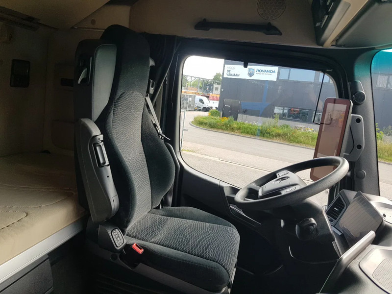 Tractor unit Mercedes-Benz Actros 1845 Retarder Night airco Navi MirrorCam: picture 10