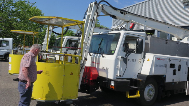 FMC Tempest 2 2units - Ground support equipment: picture 1 FMC Tempest 2 2units - Ground support equipment: picture 1