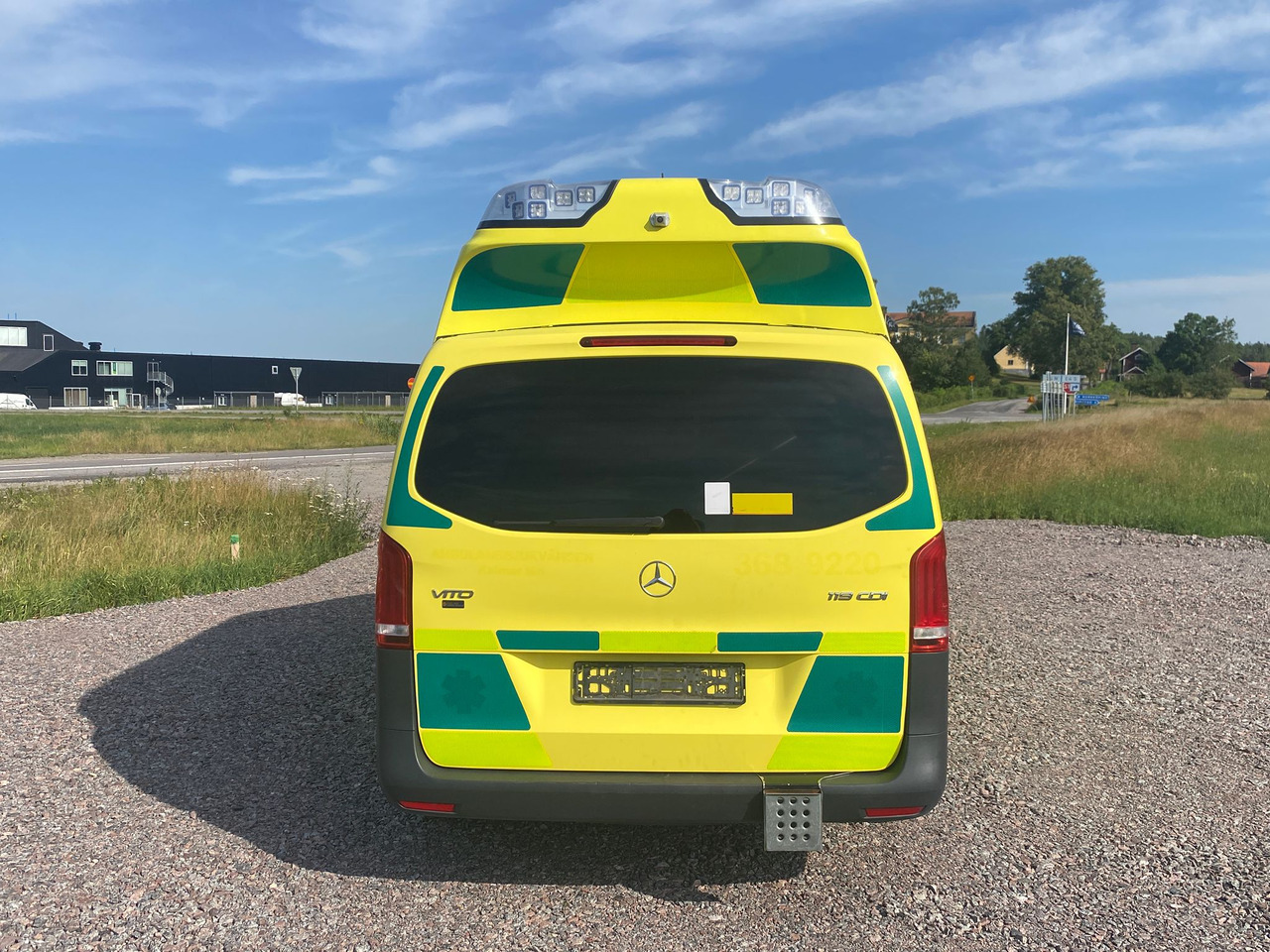 MERCEDES-BENZ Vito 119 4x4 - Ambulans / AMBULANCE - Ambulance: picture 3 MERCEDES-BENZ Vito 119 4x4 - Ambulans / AMBULANCE - Ambulance: picture 3
