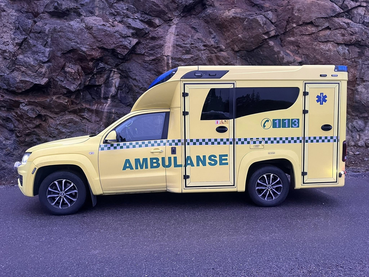 VOLKSWAGEN Amarok XL 4motion - RESERVERAD !! - Ambulance: picture 3 VOLKSWAGEN Amarok XL 4motion - RESERVERAD !! - Ambulance: picture 3