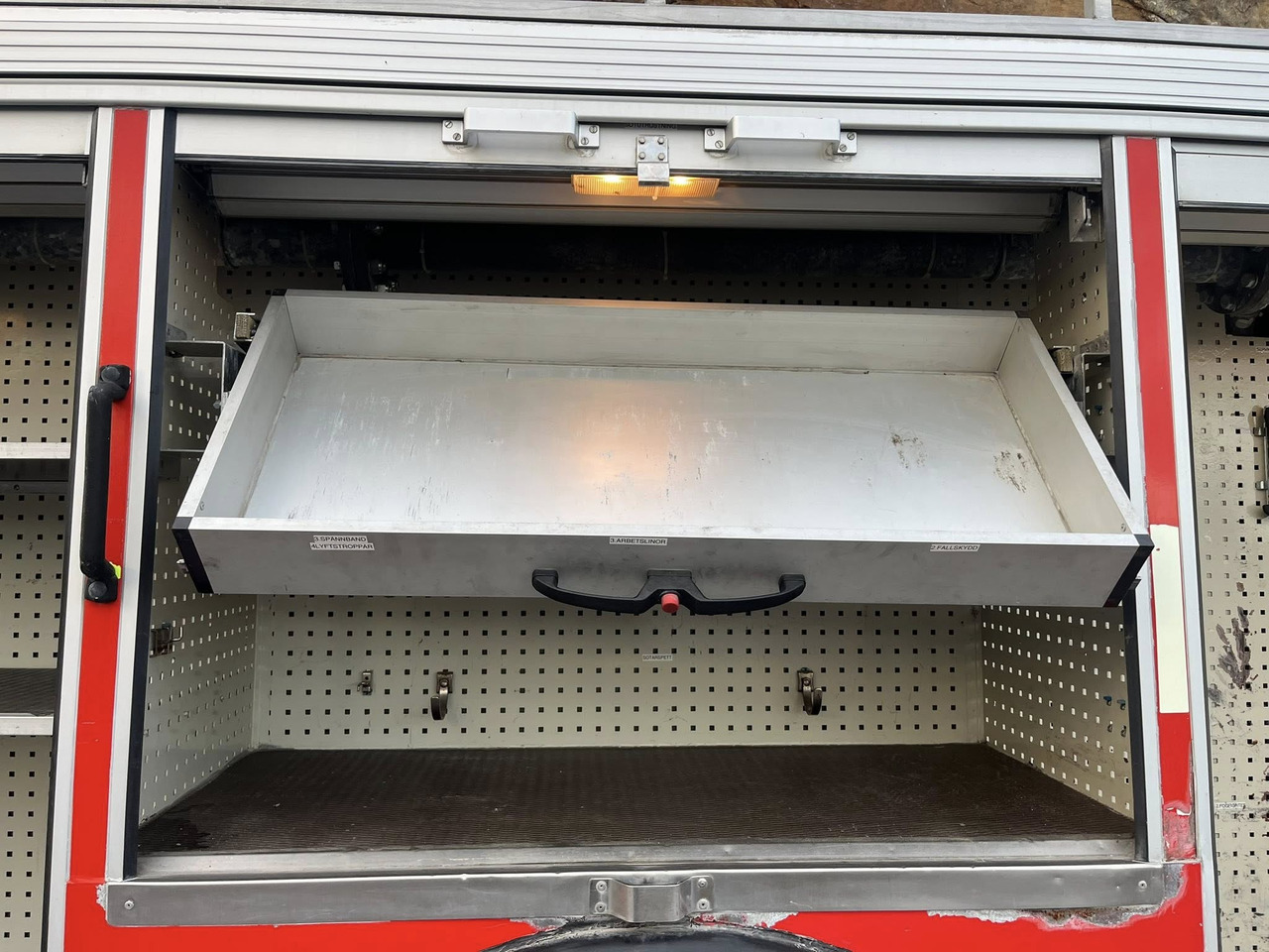 VOLVO FL10 4x2 - fire engine / fire truck / brandbil - Fire truck: picture 5 VOLVO FL10 4x2 - fire engine / fire truck / brandbil - Fire truck: picture 5