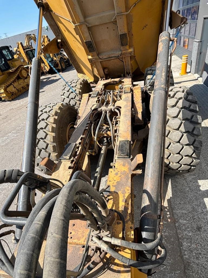 Articulated dumper CAT 745 C: picture 19