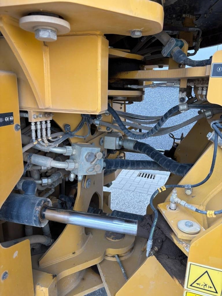 Wheel loader CAT 972 M XE (New Tires): picture 21