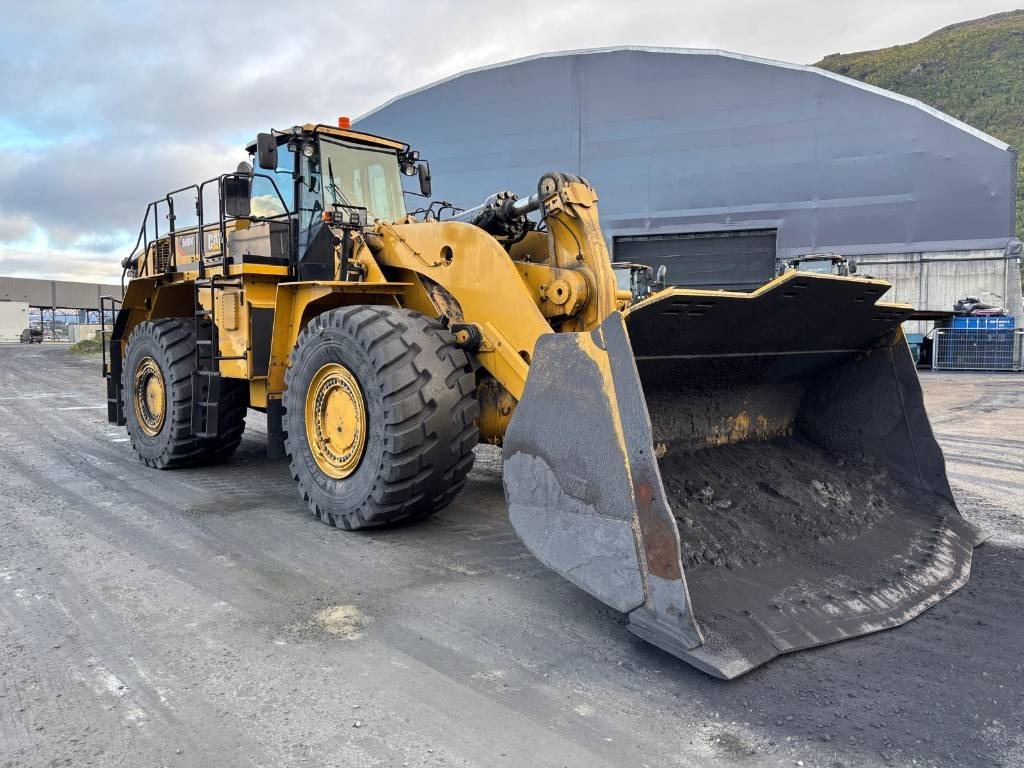 CAT 988 K (On Transport)  - Wheel loader: picture 5 CAT 988 K (On Transport)  - Wheel loader: picture 5