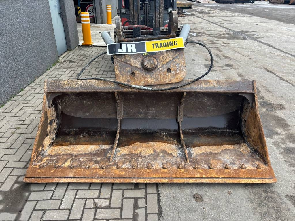 CAT CW 45 S Hydraulic Tilt Bucket - Bucket for Construction machinery: picture 1 CAT CW 45 S Hydraulic Tilt Bucket - Bucket for Construction machinery: picture 1