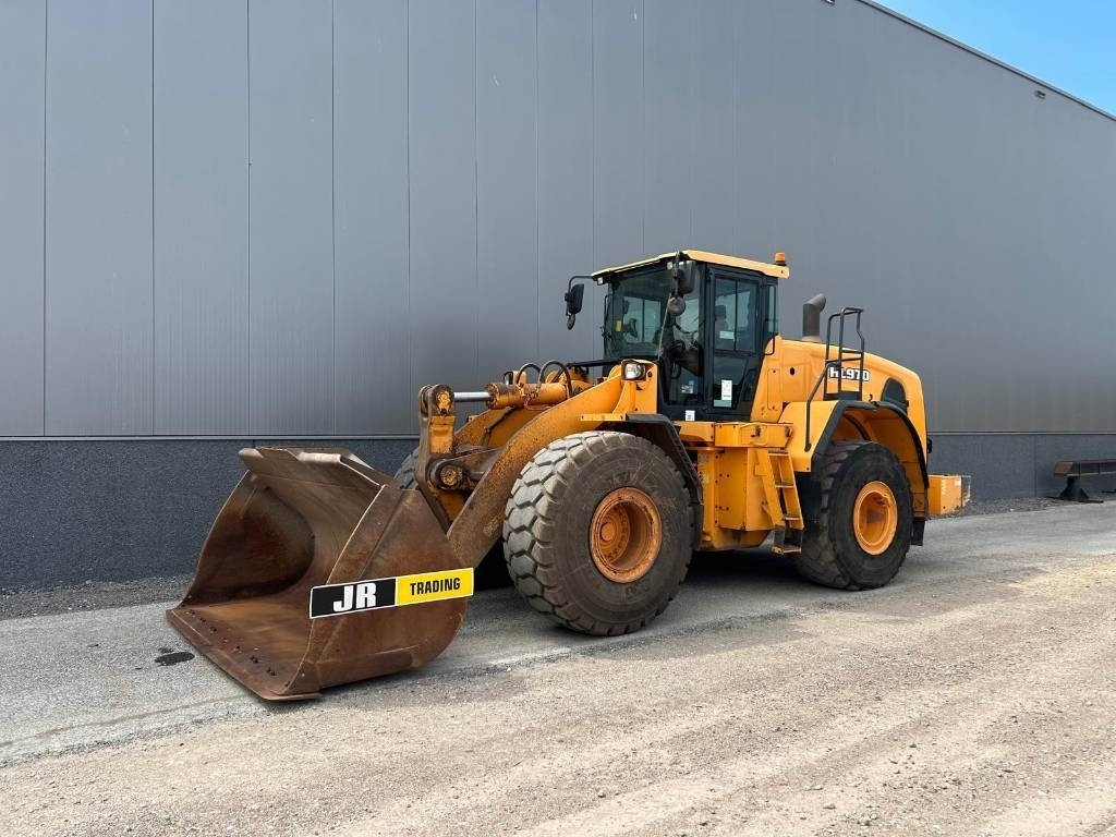 Hyundai HL 970 - Wheel loader: picture 2 Hyundai HL 970 - Wheel loader: picture 2