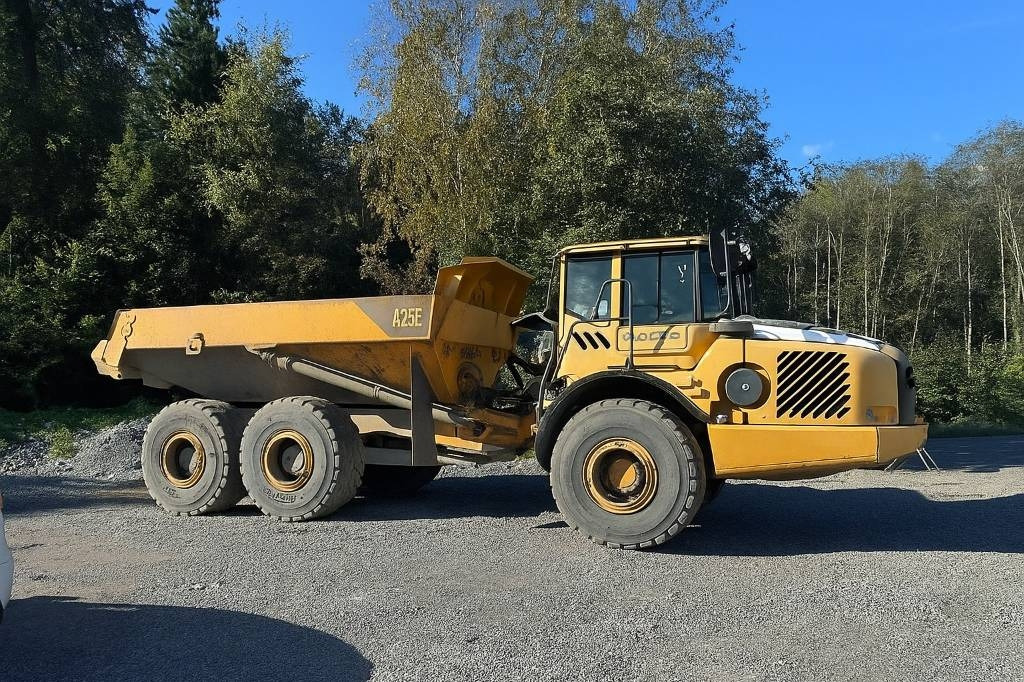 Volvo A 25 E (On Transport) - Articulated dumper: picture 1 Volvo A 25 E (On Transport) - Articulated dumper: picture 1