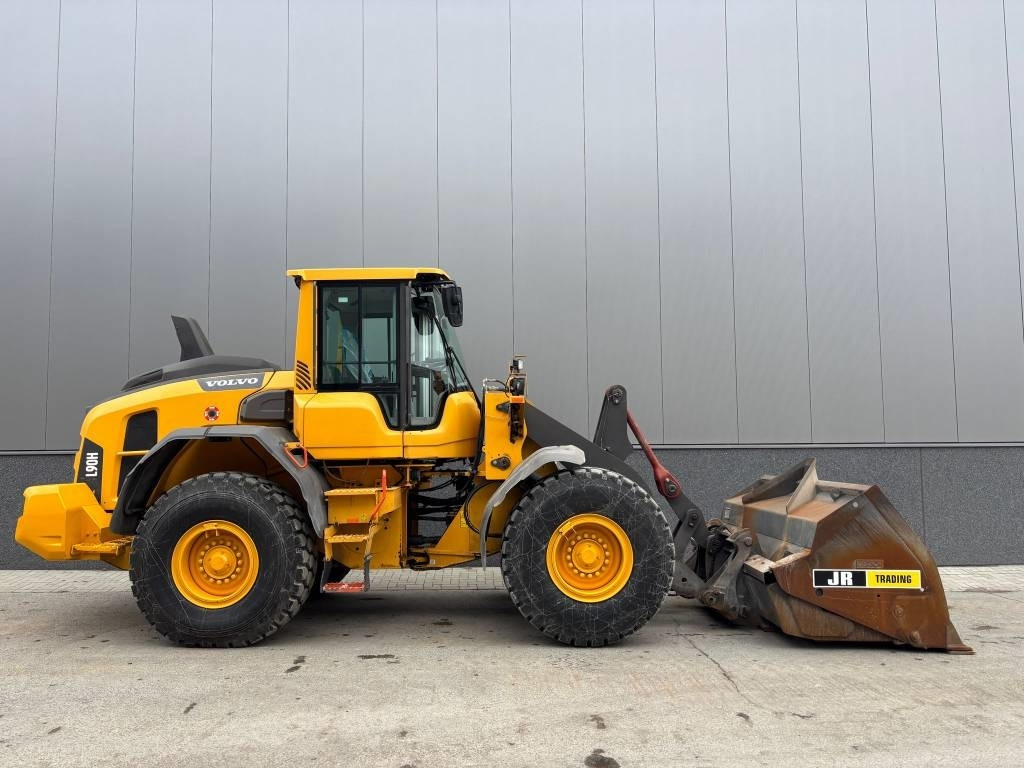 Wheel loader Volvo L 90 H (High tip + New tires): picture 6