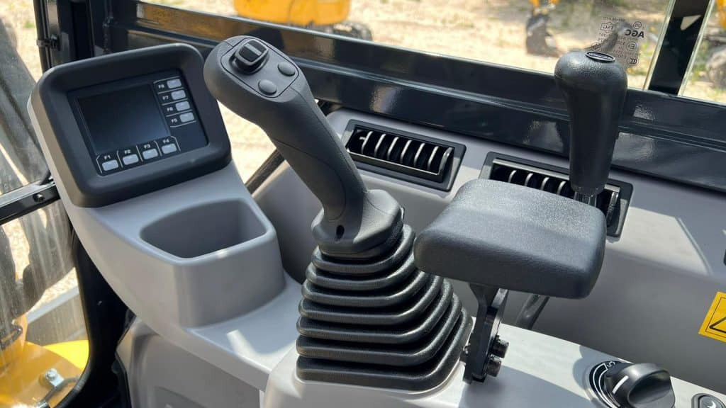 Mini excavator Komatsu PC45 MR-5: picture 9