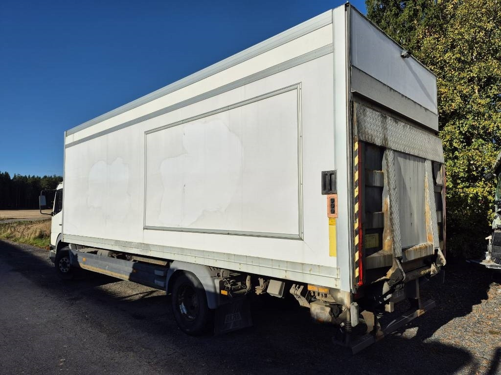 Mercedes-Benz Atego 1223 umpikori+pl nostin  - Box truck: picture 4 Mercedes-Benz Atego 1223 umpikori+pl nostin  - Box truck: picture 4