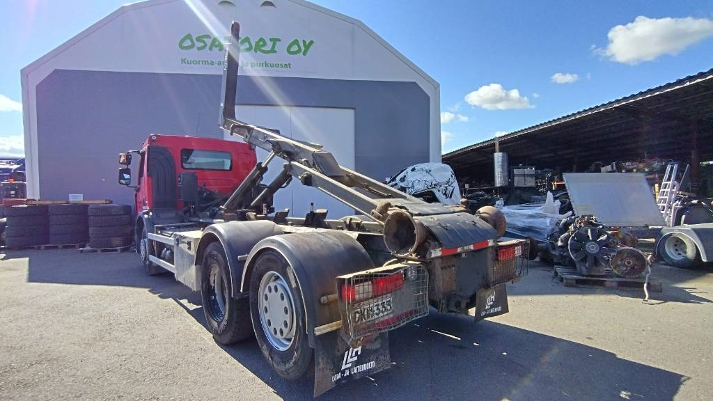 Renault Premium 380dxi 5,30m multilift koukkulaite - Hook lift truck: picture 3 Renault Premium 380dxi 5,30m multilift koukkulaite - Hook lift truck: picture 3