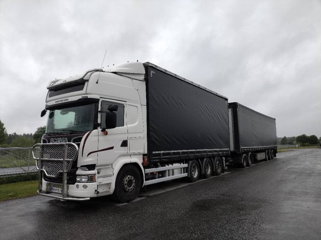 Scania R580 8x4 kapellilava+Dolly+kärry 76tn juna - Curtainsider truck: picture 4 Scania R580 8x4 kapellilava+Dolly+kärry 76tn juna - Curtainsider truck: picture 4