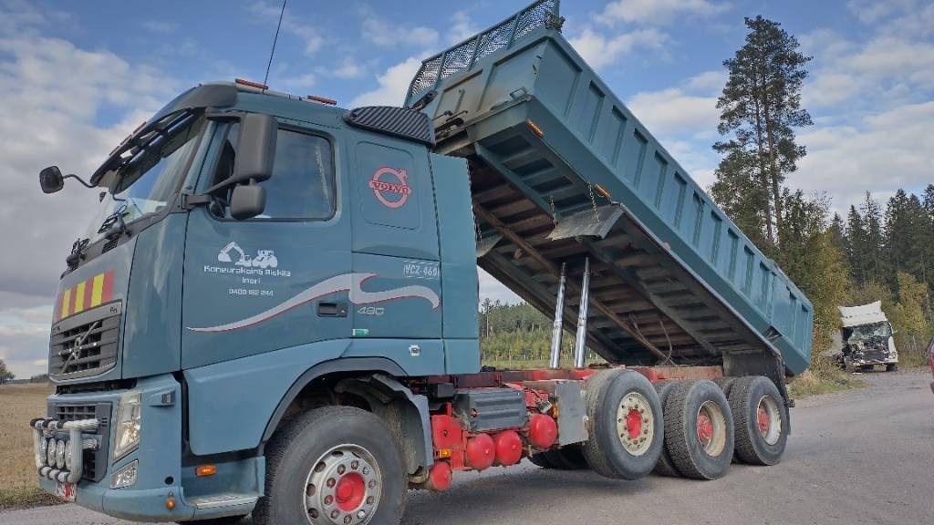 Volvo FH13 8x4 autom.kasettilava - Tipper: picture 3 Volvo FH13 8x4 autom.kasettilava - Tipper: picture 3