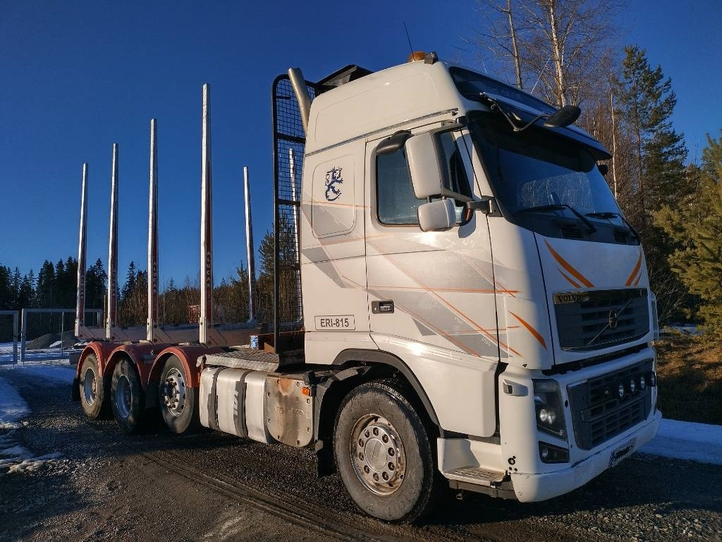 Volvo FH750 puuvarustus, napaperät,trippeli - Log truck: picture 2 Volvo FH750 puuvarustus, napaperät,trippeli - Log truck: picture 2