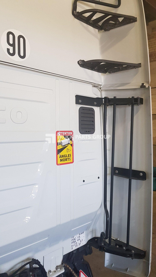 IVECO IVECO STRALIS EURO6 emission HI-WAY cab aerodynamic spoilers, air deflectors, full set. left + right + top roof 5801775188, 5801679706, 5801672864, 5801671525, 5801679762, 504153462, 5801775205, 50415 - Aerodynamics/ Spoiler for Truck: picture 3 IVECO IVECO STRALIS EURO6 emission HI-WAY cab aerodynamic spoilers, air deflectors, full set. left + right + top roof 5801775188, 5801679706, 5801672864, 5801671525, 5801679762, 504153462, 5801775205, 50415 - Aerodynamics/ Spoiler for Truck: picture 3