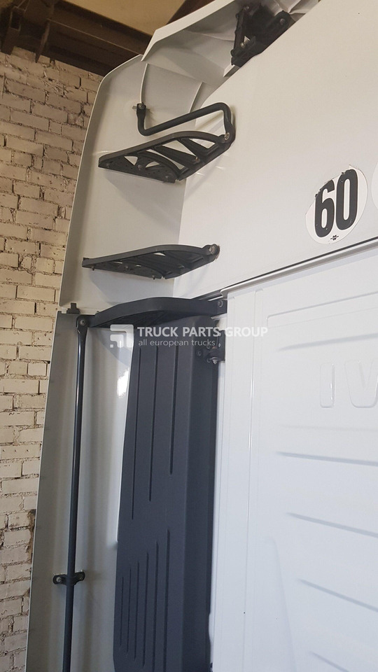 IVECO IVECO STRALIS EURO6 emission HI-WAY cab aerodynamic spoilers, air deflectors, full set. left + right + top roof 5801775188, 5801679706, 5801672864, 5801671525, 5801679762, 504153462, 5801775205, 50415 - Aerodynamics/ Spoiler for Truck: picture 2 IVECO IVECO STRALIS EURO6 emission HI-WAY cab aerodynamic spoilers, air deflectors, full set. left + right + top roof 5801775188, 5801679706, 5801672864, 5801671525, 5801679762, 504153462, 5801775205, 50415 - Aerodynamics/ Spoiler for Truck: picture 2