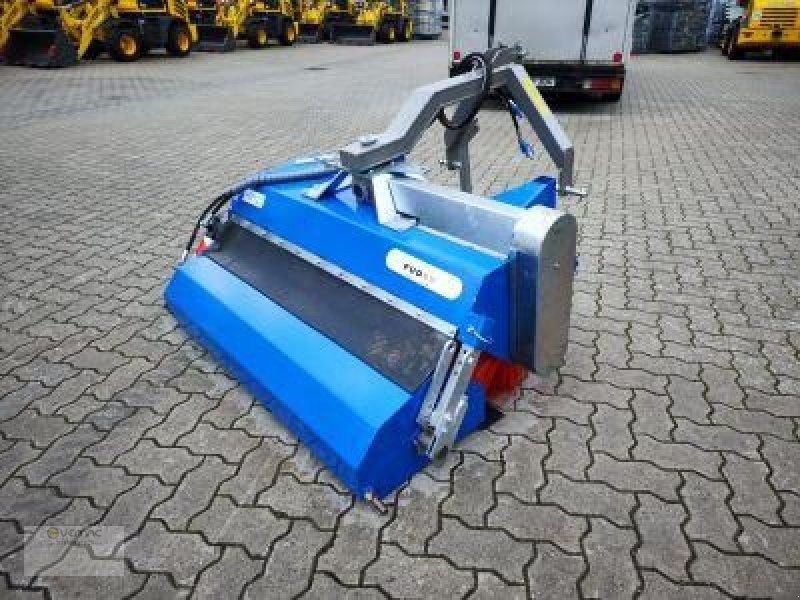 Vemac Kehrmaschine FM200 200cm Kehrbesen Bürste Traktor Zapfwelle NEU - Broom: picture 3 Vemac Kehrmaschine FM200 200cm Kehrbesen Bürste Traktor Zapfwelle NEU - Broom: picture 3