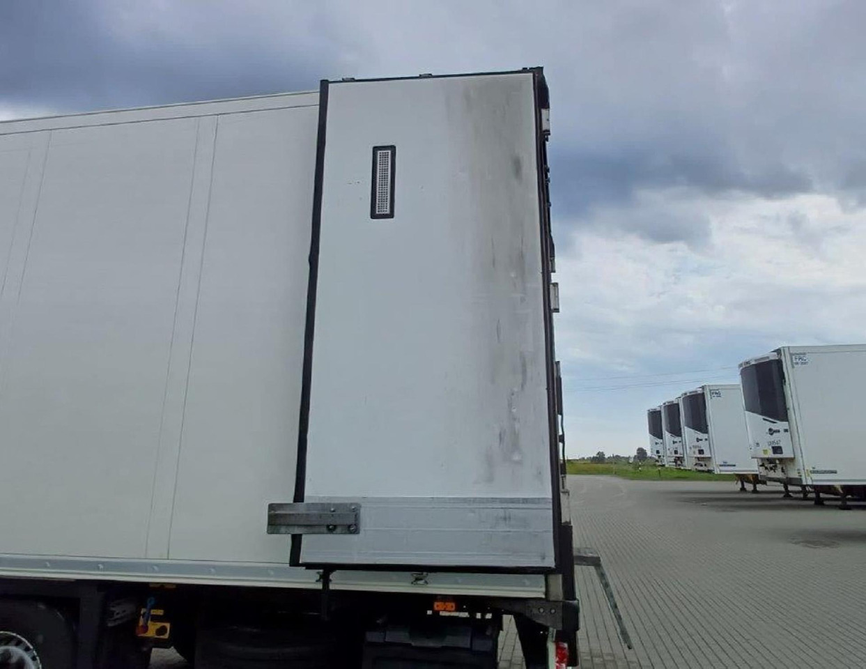 Refrigerator semi-trailer 2018 Schmitz Cargobull SKO Double Deck FP 60 ThermoKing SLXi 300 Lifting Axle: picture 10