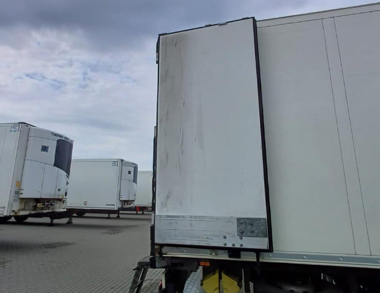 2018 Schmitz Cargobull SKO Double Deck FP 60 ThermoKing SLXi 300 Lifting Axle - Refrigerator semi-trailer: picture 2 2018 Schmitz Cargobull SKO Double Deck FP 60 ThermoKing SLXi 300 Lifting Axle - Refrigerator semi-trailer: picture 2