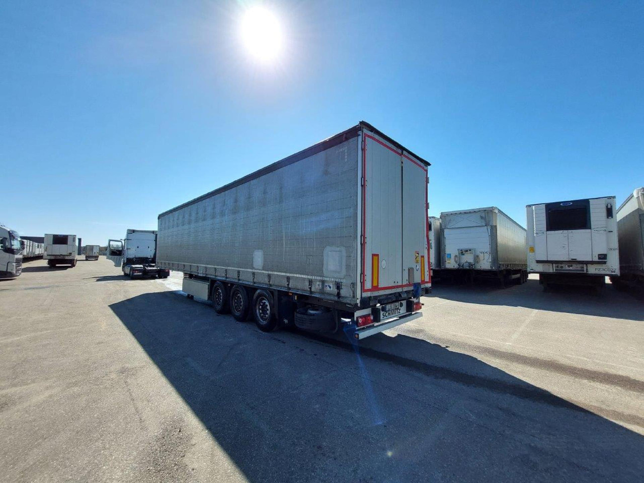 2019 Schmitz Cargobull SCS24/L Lifting Axle - Curtainsider semi-trailer: picture 2 2019 Schmitz Cargobull SCS24/L Lifting Axle - Curtainsider semi-trailer: picture 2