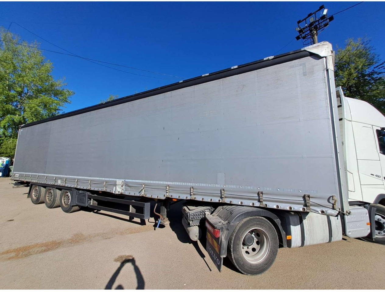 2019 Schmitz Cargobull SCS24/L - Curtainsider semi-trailer: picture 3 2019 Schmitz Cargobull SCS24/L - Curtainsider semi-trailer: picture 3