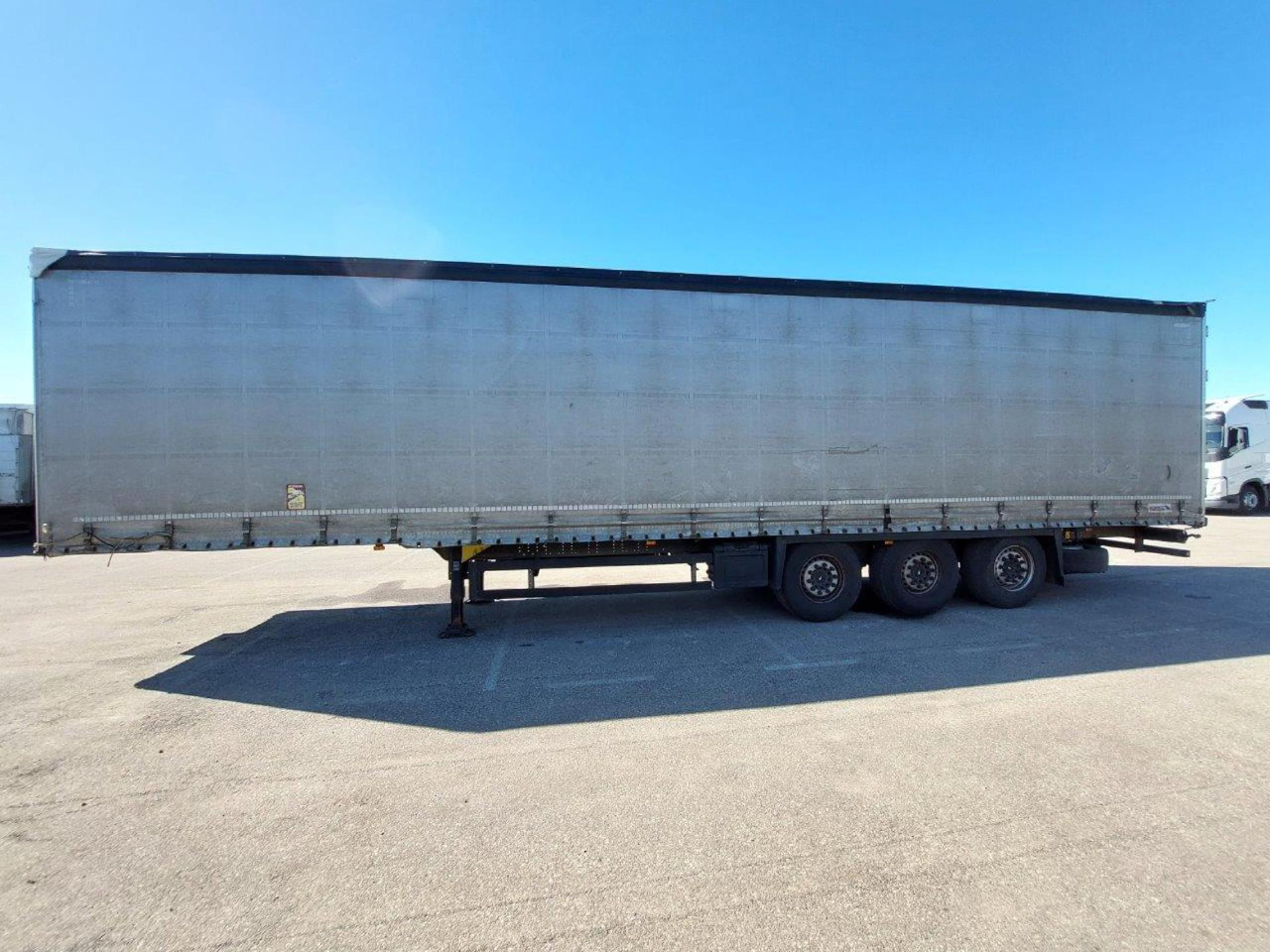 2019 Schmitz Cargobull SCS24/L - Curtainsider semi-trailer: picture 3 2019 Schmitz Cargobull SCS24/L - Curtainsider semi-trailer: picture 3