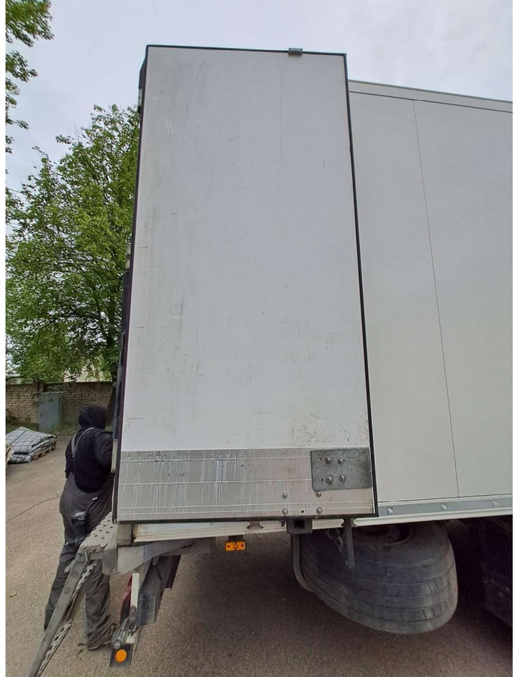 2019 Schmitz Cargobull SKO FP 60 ThermoKing SLXi 300 - Refrigerator semi-trailer: picture 4 2019 Schmitz Cargobull SKO FP 60 ThermoKing SLXi 300 - Refrigerator semi-trailer: picture 4