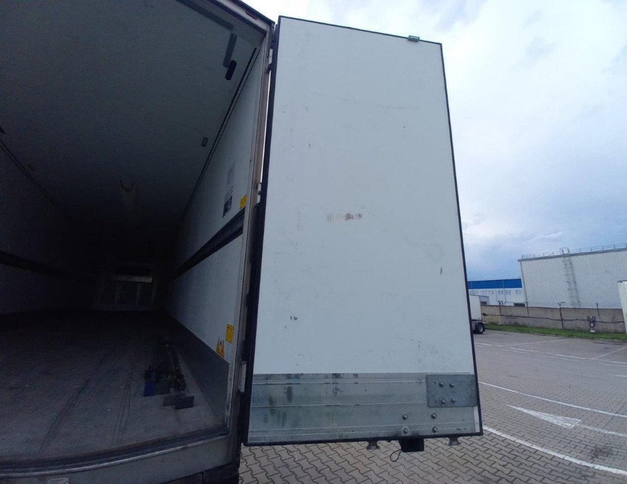 2022 Schmitz Cargobull SKO FP 45 Carrier Vector 1550 - Refrigerator semi-trailer: picture 2 2022 Schmitz Cargobull SKO FP 45 Carrier Vector 1550 - Refrigerator semi-trailer: picture 2