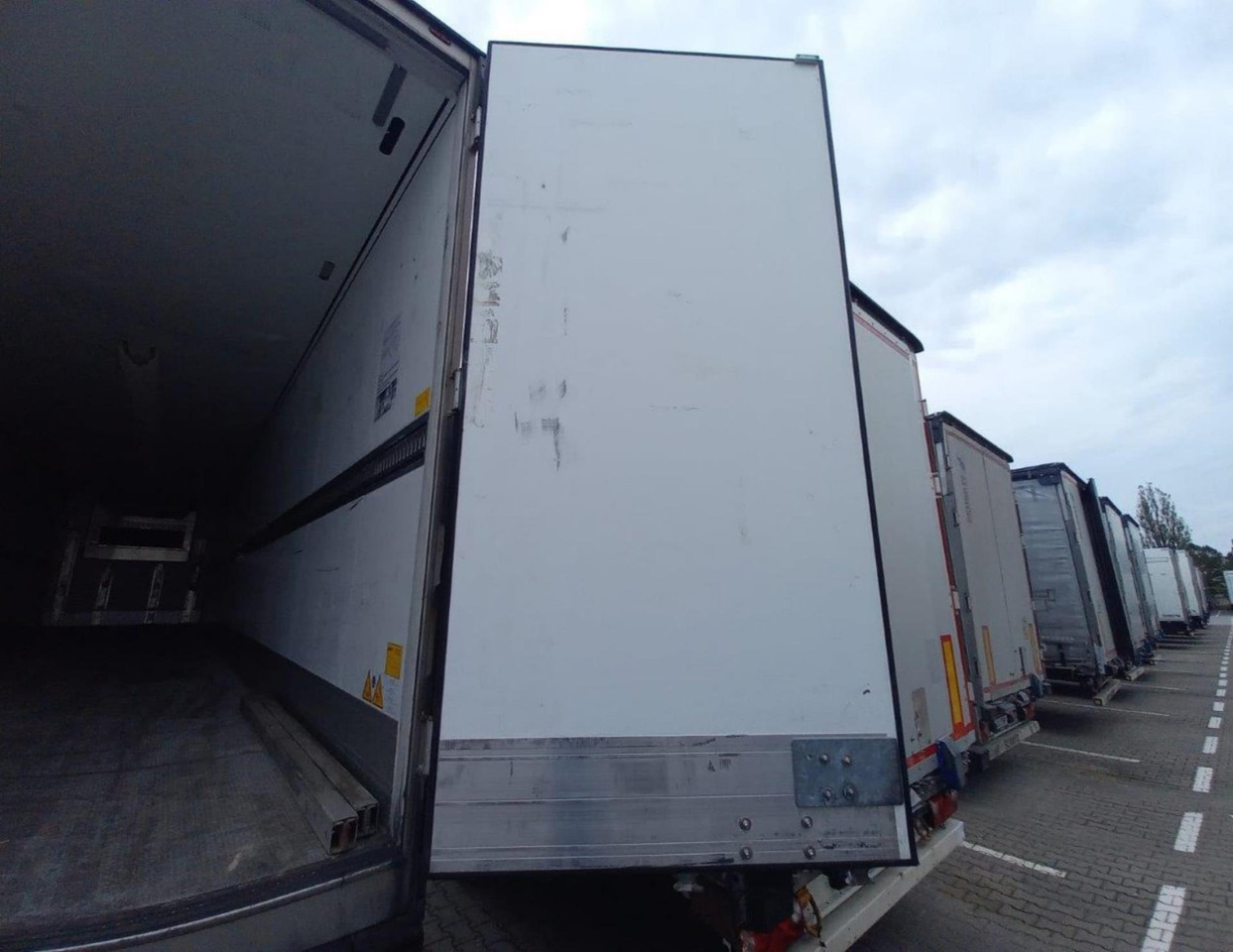 2022 Schmitz Cargobull SKO FP 45 Carrier Vector 1550 - Refrigerator semi-trailer: picture 2 2022 Schmitz Cargobull SKO FP 45 Carrier Vector 1550 - Refrigerator semi-trailer: picture 2