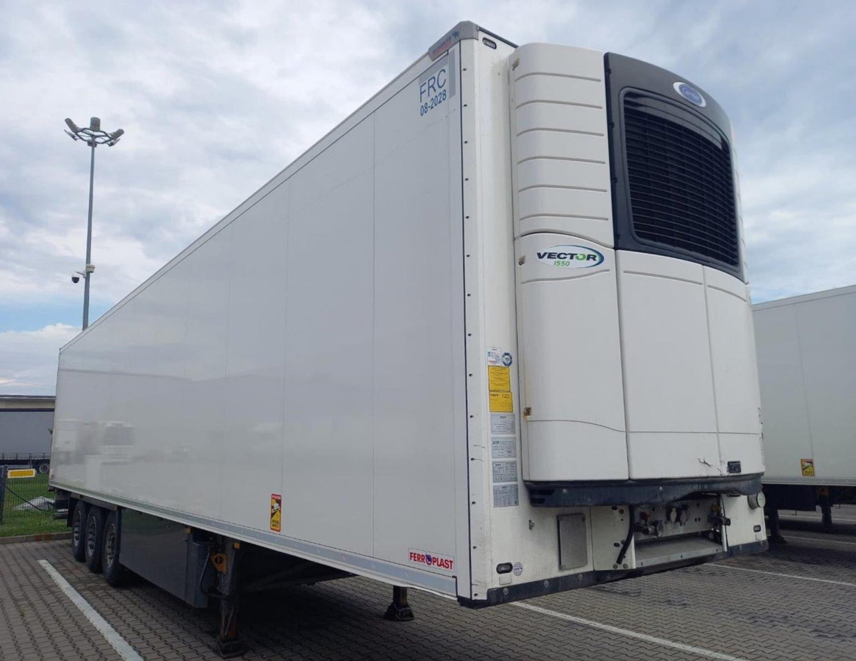 2022 Schmitz Cargobull SKO FP 45 Carrier Vector 1550 - Refrigerator semi-trailer: picture 1 2022 Schmitz Cargobull SKO FP 45 Carrier Vector 1550 - Refrigerator semi-trailer: picture 1
