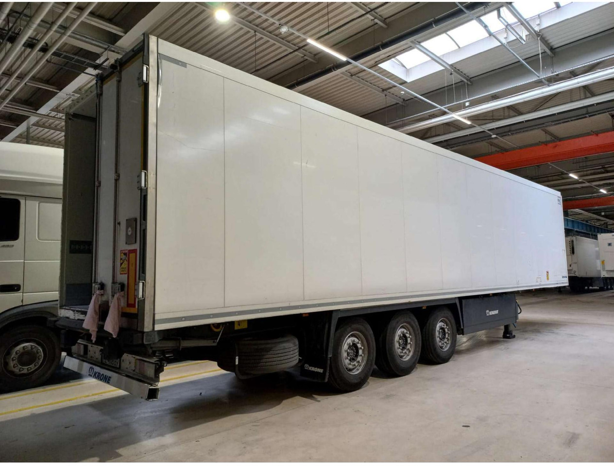 2023 Krone SDR Cool Liner FP 45 ThermoKing SLXi 300 - Refrigerator semi-trailer: picture 2 2023 Krone SDR Cool Liner FP 45 ThermoKing SLXi 300 - Refrigerator semi-trailer: picture 2
