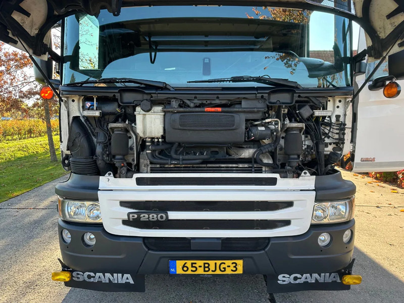 Scania P280 / NL TRUCK / EURO 6 / FULL AIR / CARRIER SUPRA 1250 / TOPCONDITION / LIFT+DOORS - Refrigerator truck: picture 3 Scania P280 / NL TRUCK / EURO 6 / FULL AIR / CARRIER SUPRA 1250 / TOPCONDITION / LIFT+DOORS - Refrigerator truck: picture 3