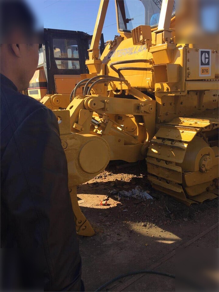 CATERPILLAR D7G - Bulldozer: picture 2 CATERPILLAR D7G - Bulldozer: picture 2
