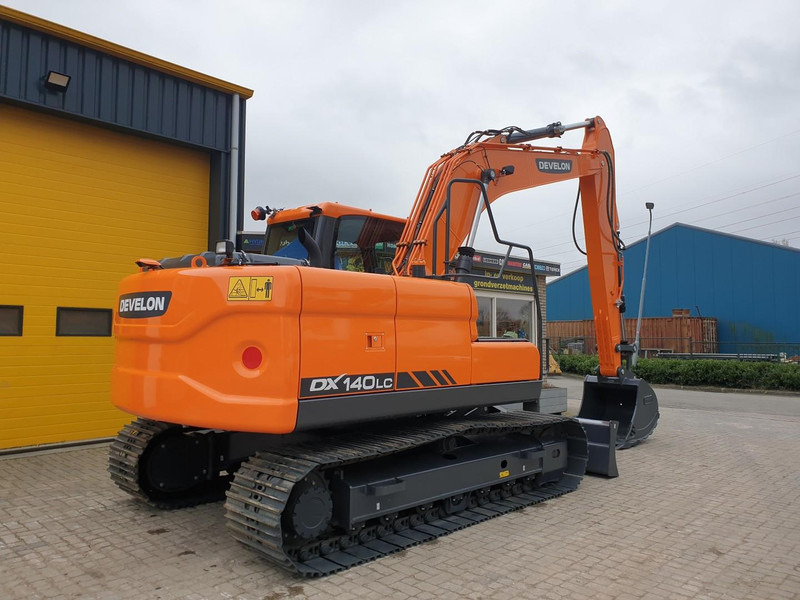 Develon DX140LC - Crawler excavator: picture 5 Develon DX140LC - Crawler excavator: picture 5