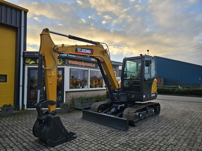 XCMG XE60GA - Mini excavator: picture 2 XCMG XE60GA - Mini excavator: picture 2